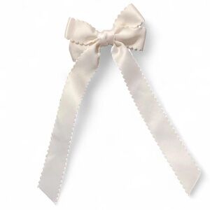🌸3/$15🌸 Elegant Cream Bow Hair Accessory
